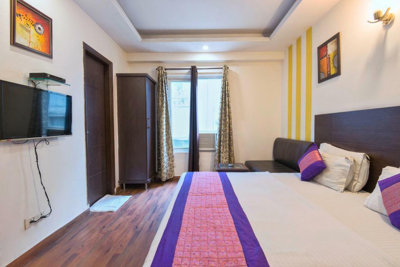 Hotel La Vista Delhi Экстерьер фото
